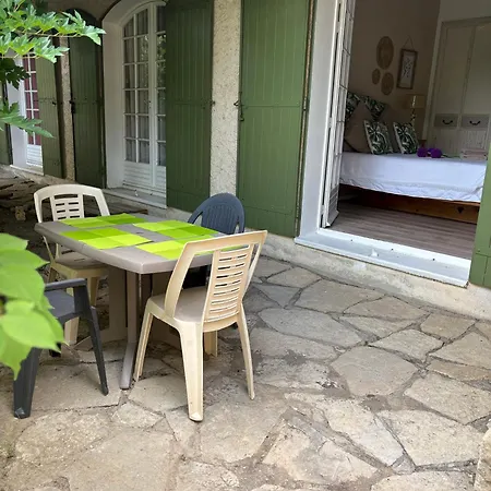 Bed & Breakfast Boheme Chic